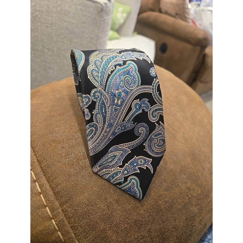 Carson Pirie Scott Silk Tie Black Blue Paisley Vintage Classic Designer Menswear